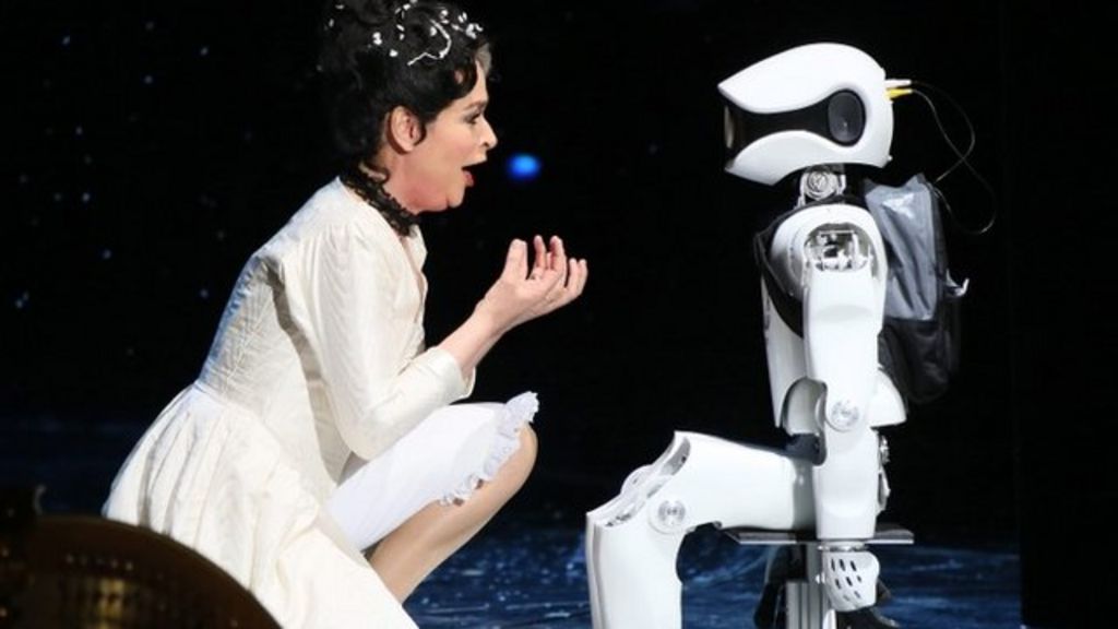 VIDEO: Robot stars on Berlin opera stage