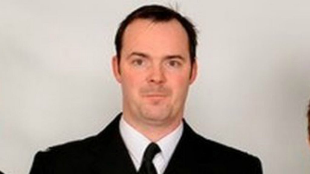 Police officer sacked after selling stolen kayak and paddles on eBay