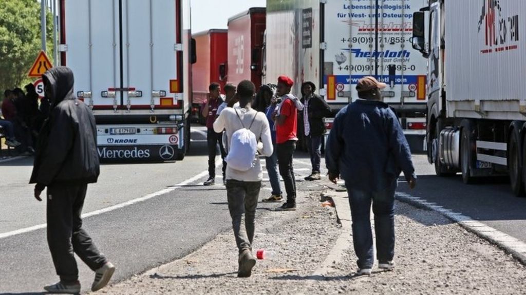 Eurotunnel increases migrant security