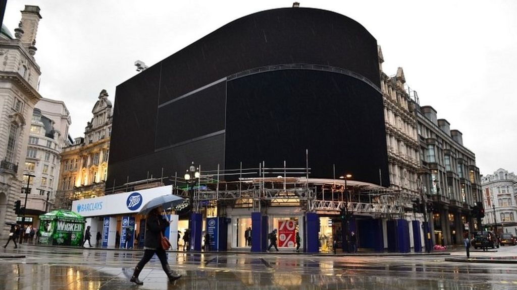 Piccadilly Circus lights turned off for site renovations