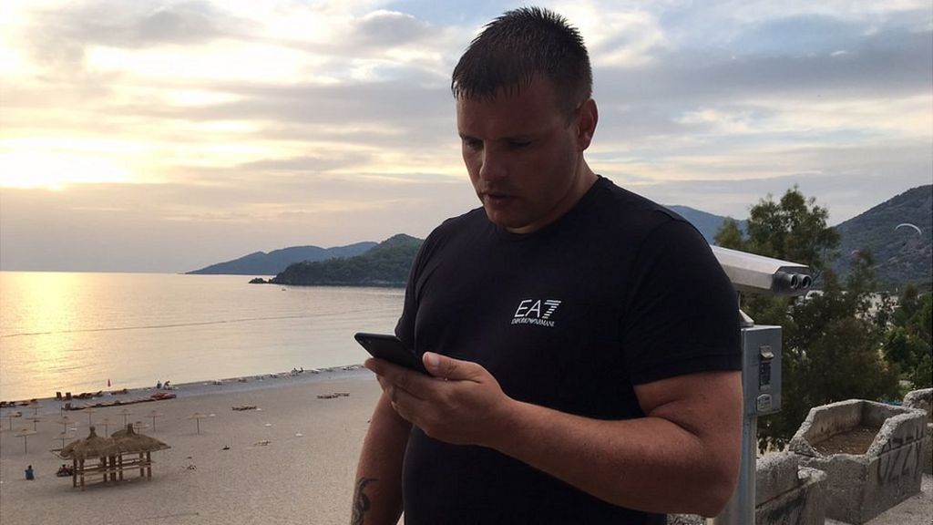 O2 billed holidaymaker £20,000 in error