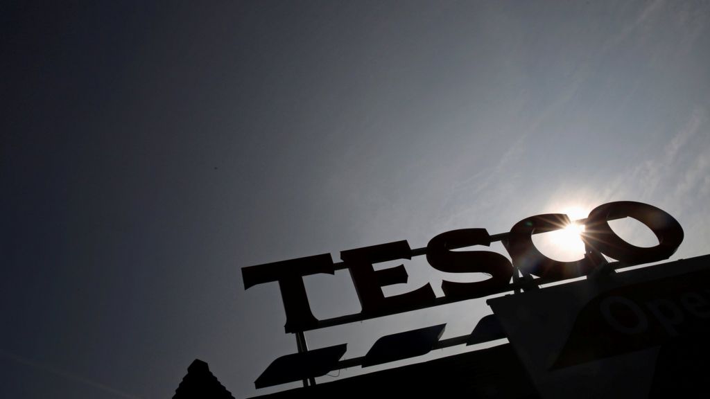Tesco shrugs off pyjama complaint
