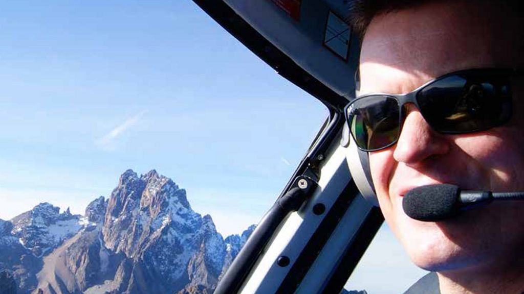 Tanzania poachers 'kill British pilot'
