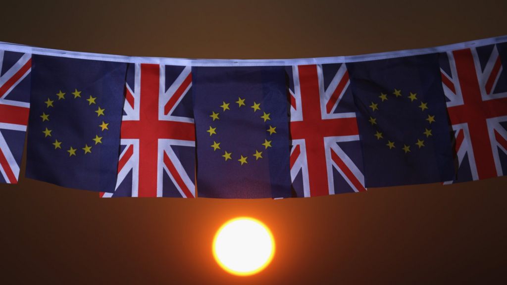 Households 'worse off' after Brexit