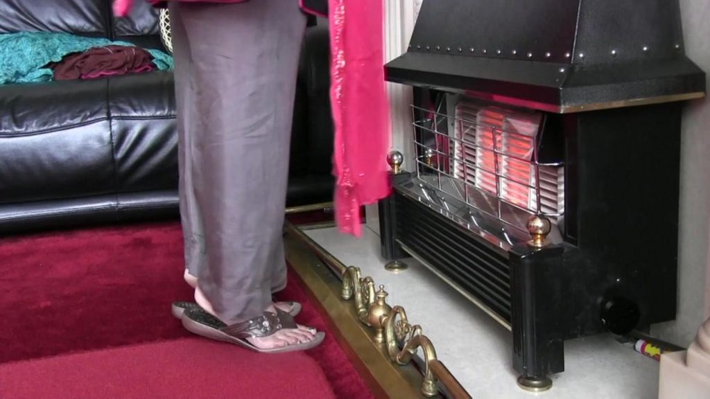 Clothing warning after girl suffers burns