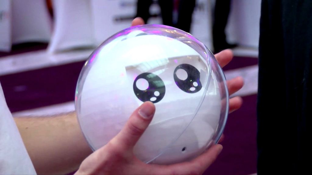 VIDEO: Light-up robot could help autistic children