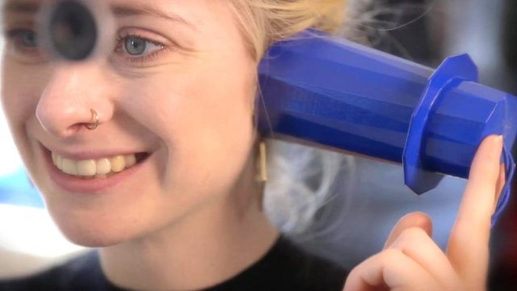 VIDEO: Smile, or the phone call will finish