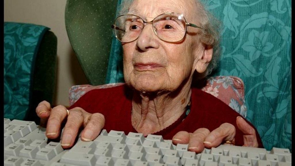 Net use 'growing' among over-75s