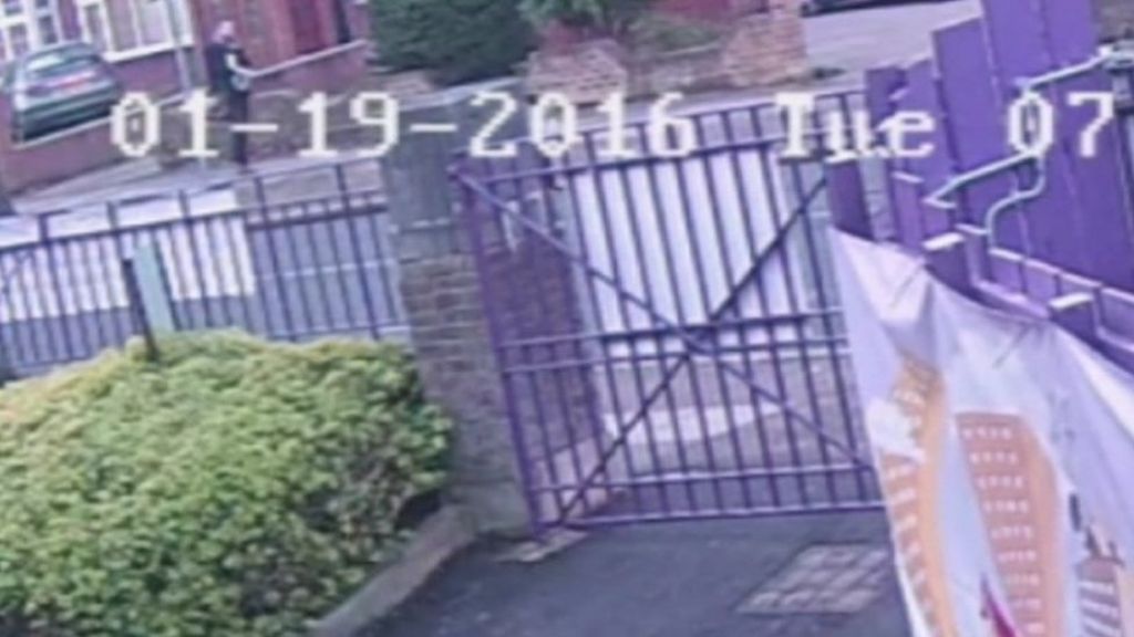 Tube stab victim's last steps recorded