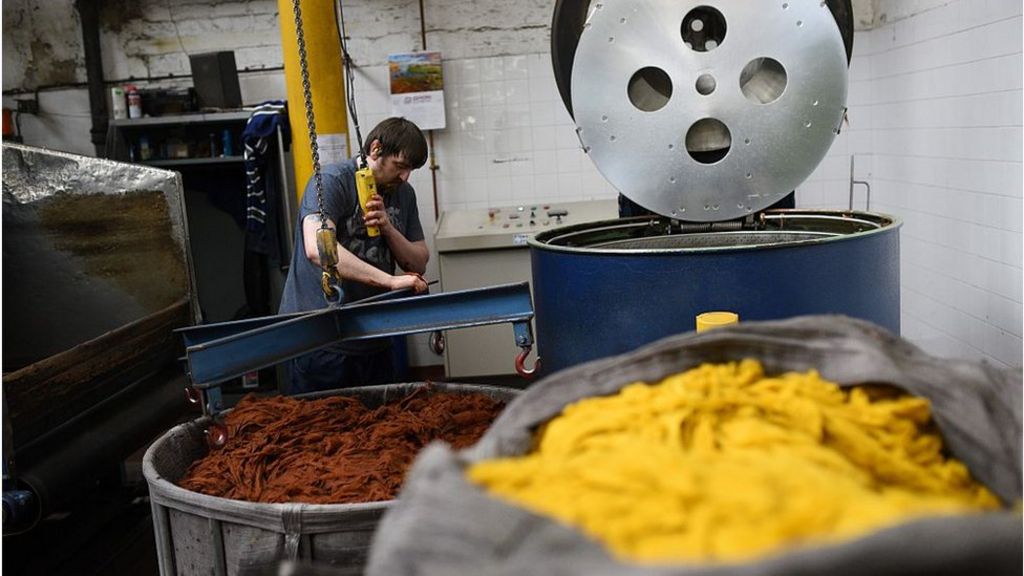 Brexit knocks manufacturers' confidence - report