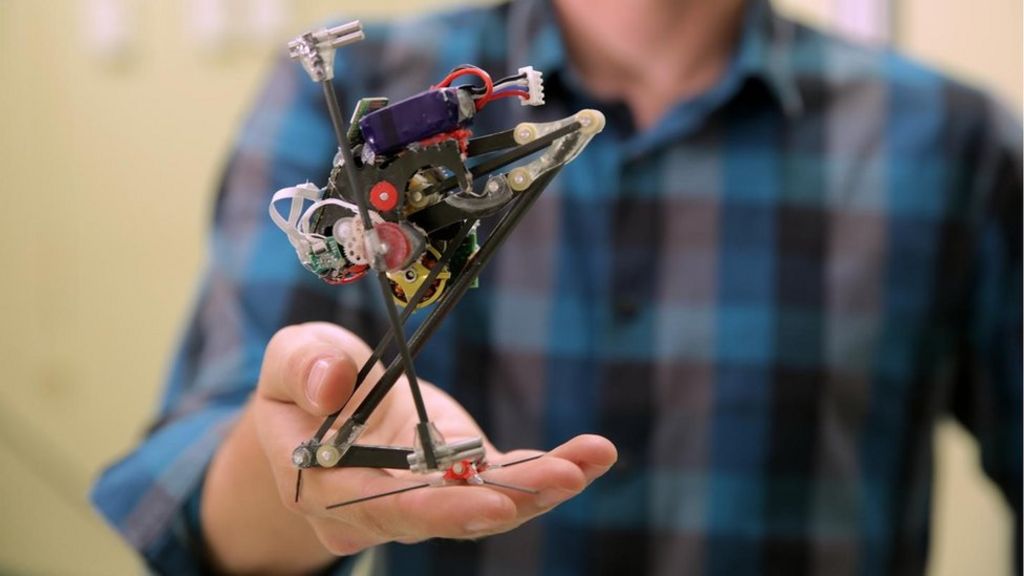 Jumping robot inspired by bush babies