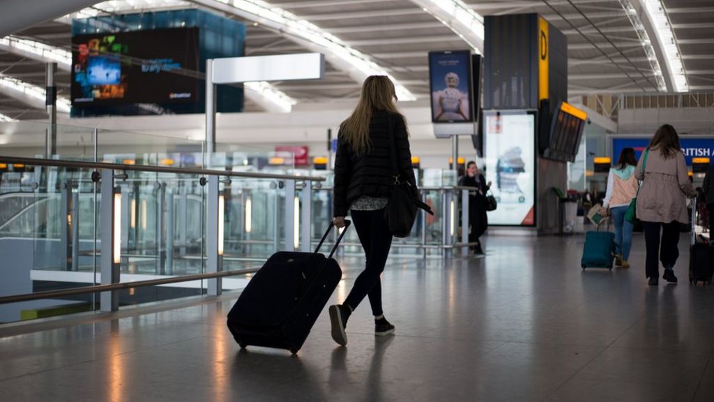 Runway delay 'holding up whole country'