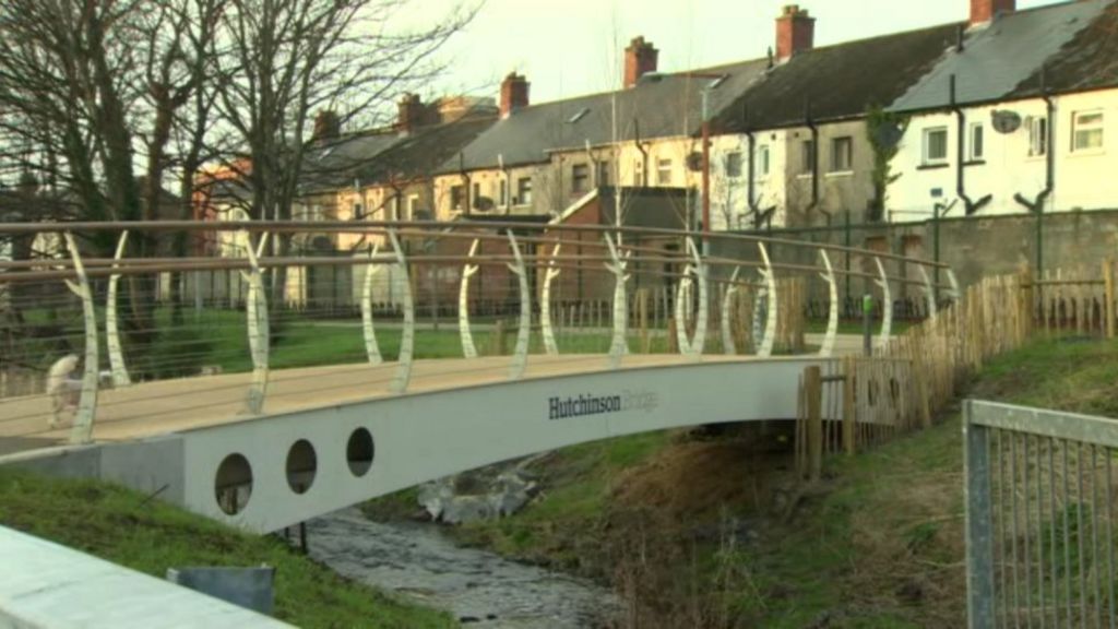 East Belfast's new bridges with a human connection - BBC News