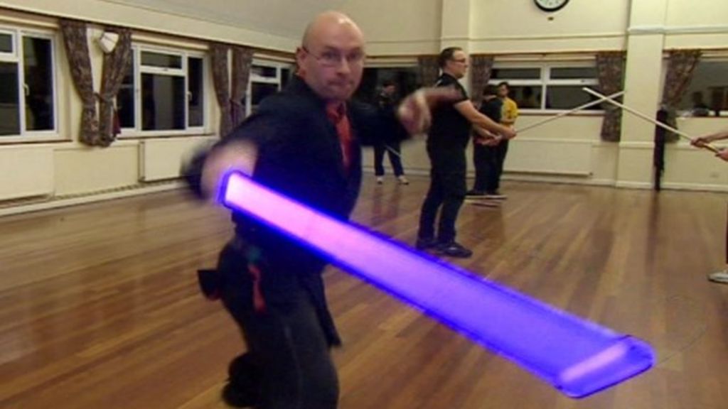 VIDEO: Lightsaber enthusiasts 'mastering art'