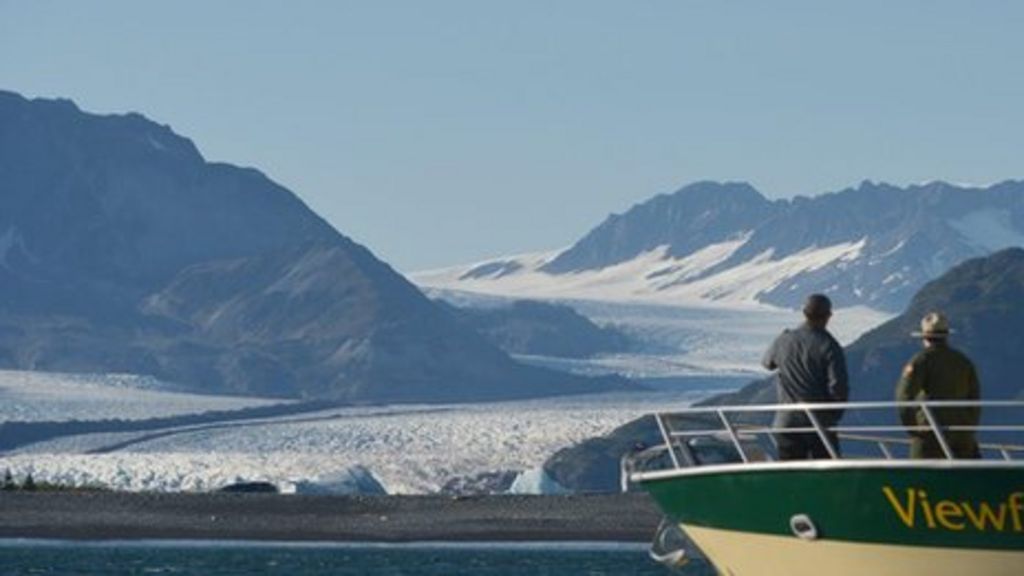 'Snail's pace' row at climate talks