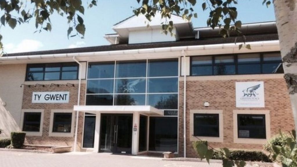 'Lazy workers' blamed for 120 job losses