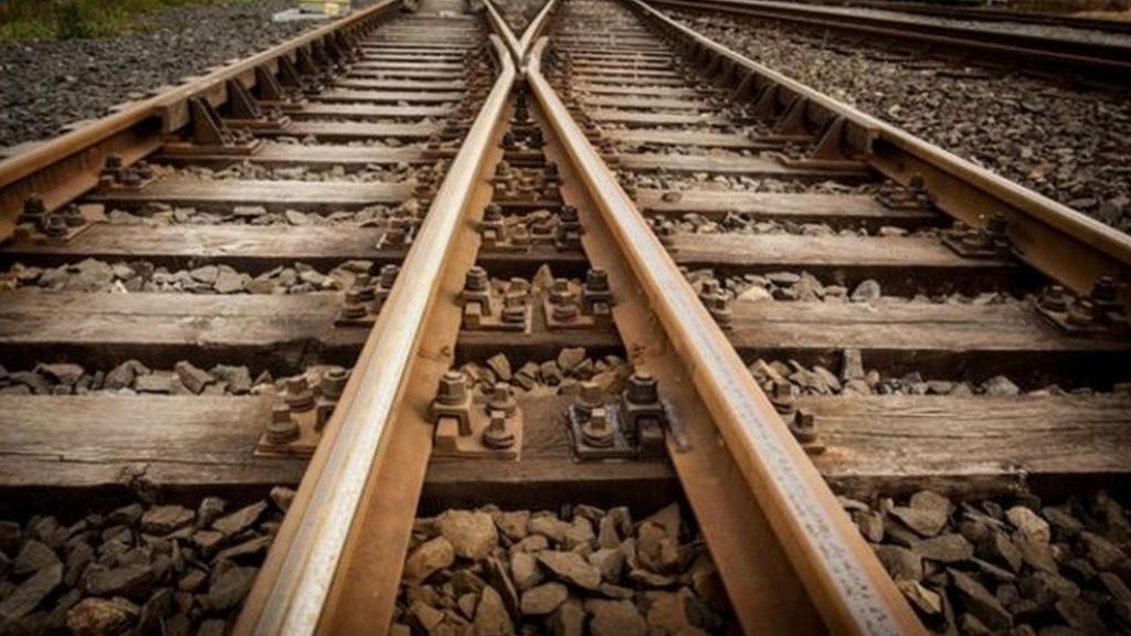 Train derailed near Watford Junction