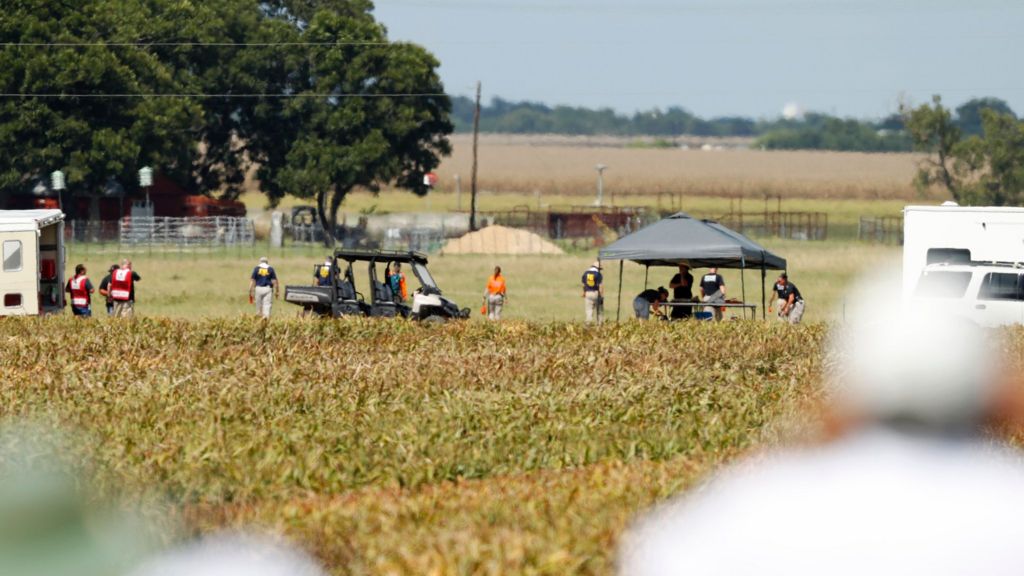 Texas balloon crash: Investigation after 16 killed in Lockhart