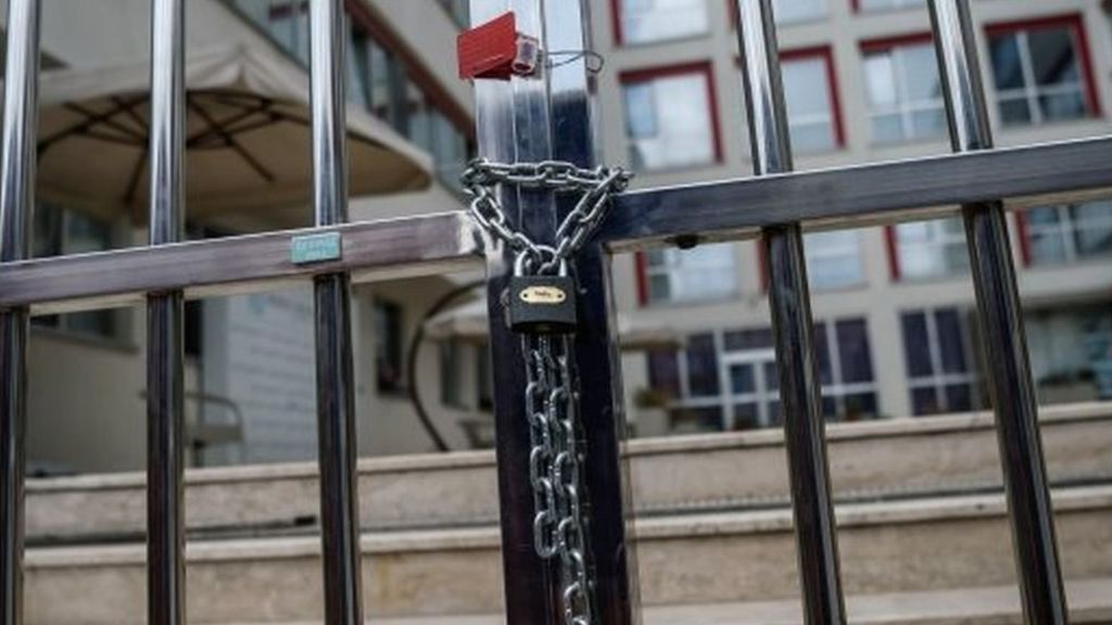 Turkey coup attempt: Schools and media outlets shut