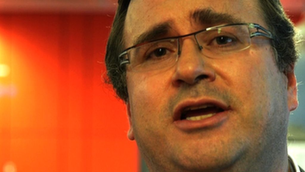 VIDEO: LinkedIn boss's relationship advice