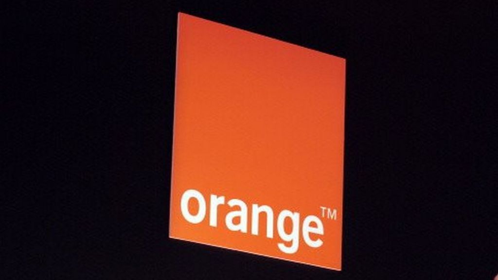 Orange fined €350m for market abuse
