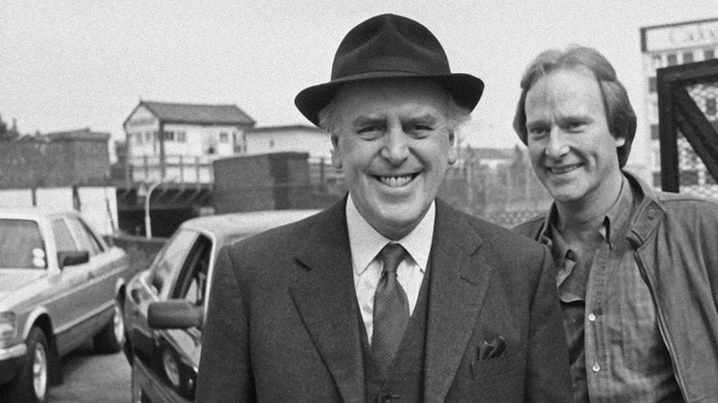 Online car sales to accelerate, as salesmen take a back seat