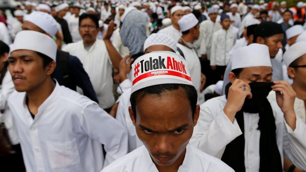 apa gubernur jakarta agama ahok Indonesia Ahok' BBC demonstrasi 'tangkap November 4  diketahui soal