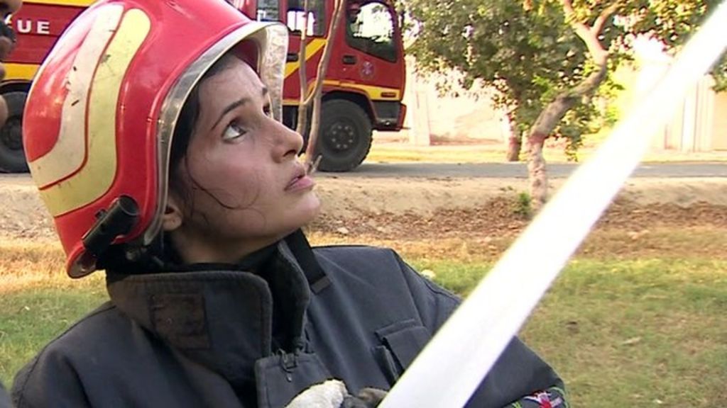 VIDEO: Pakistan's first female fire fighter
