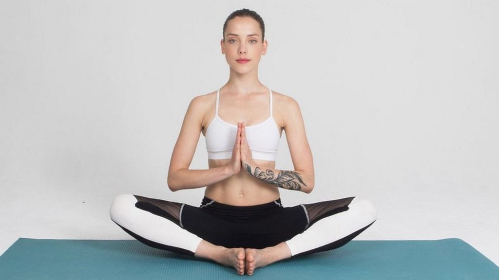 From yoga pants to smart shoes: The technology of touch - BBC News