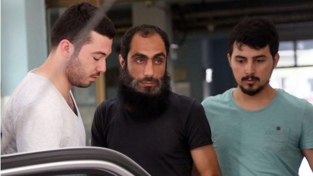 Turkey arrests 21 in IS dawn raids