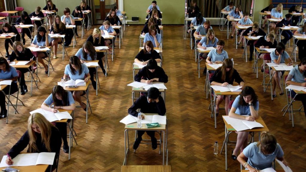 Scottish Labour calls for exam appeal fees to be scrapped