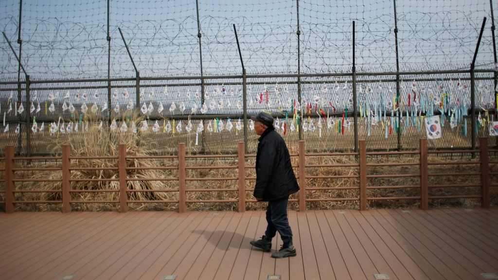 North Koreans defect from restaurant