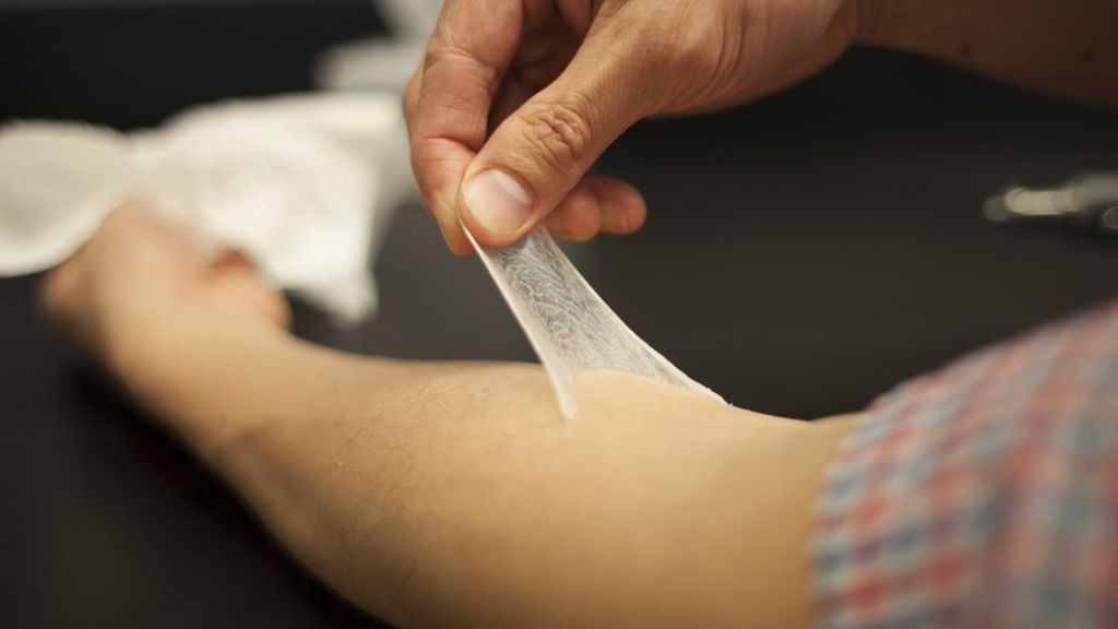 Youthful 'second skin' to hide wrinkles