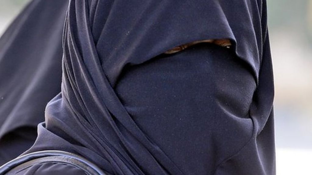 Germany: Burka Ban To Be Proposed In Security Clampdown - BBC News