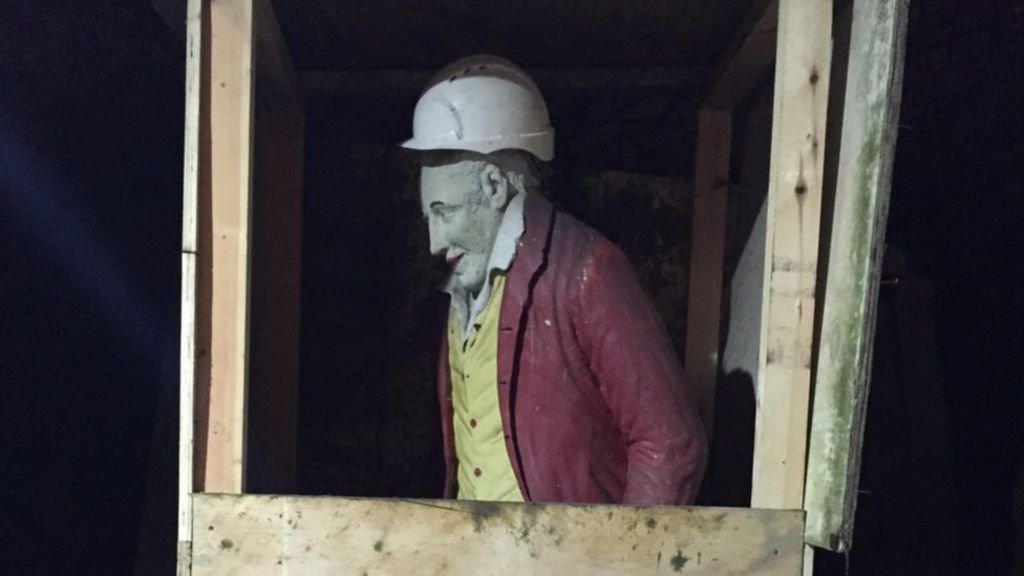 'Priceless' statue of eccentric is safe