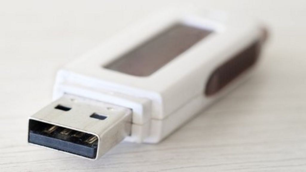 N Korea campaigners seek USB sticks