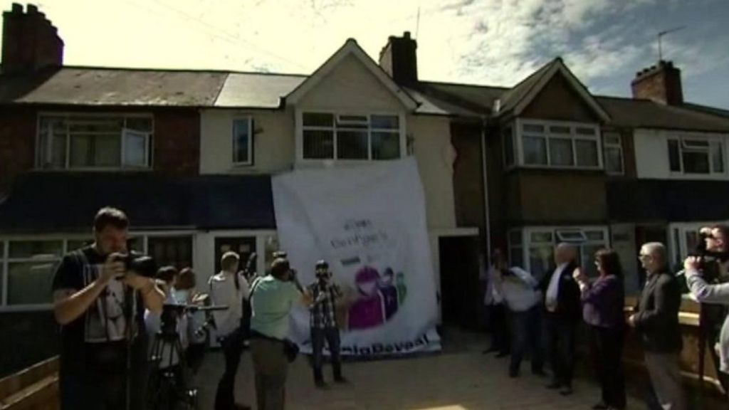 Girl with cancer has home transformed by strangers