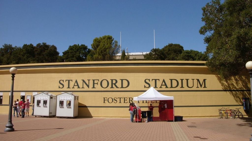 Nike co-founder gives $400m to Stanford