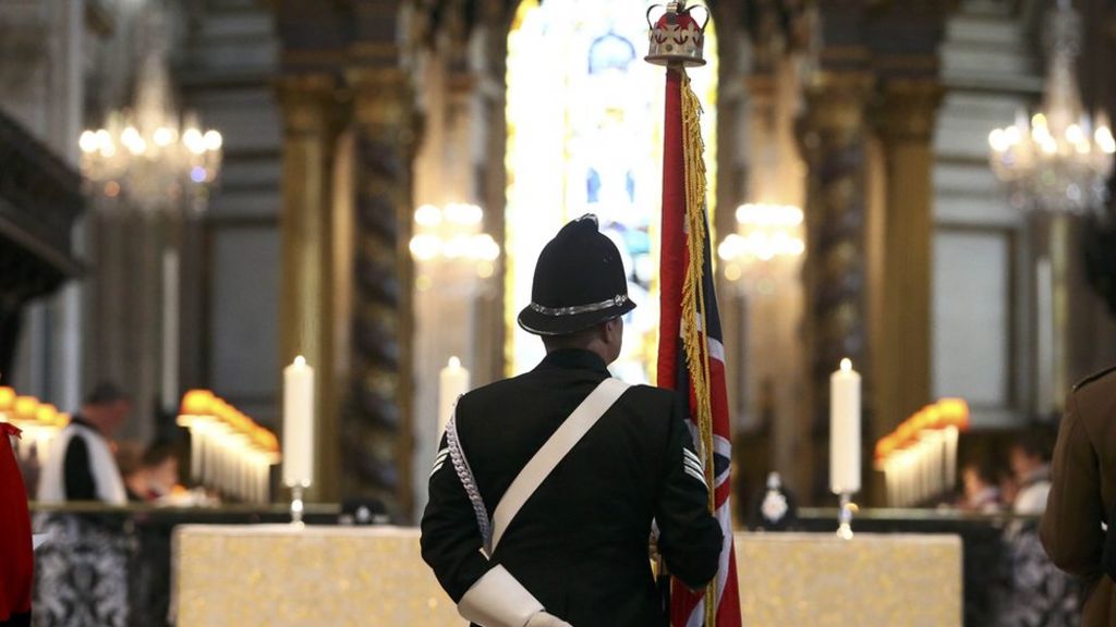 Prince Charles leads memorial to fallen police officers