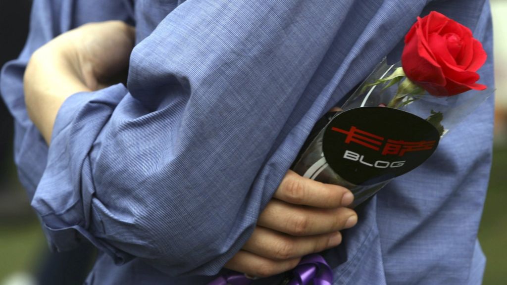 Alibaba in Singles Day sales clash