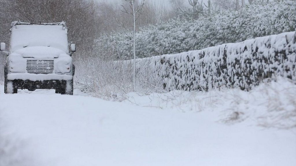 March snow causes travel trouble