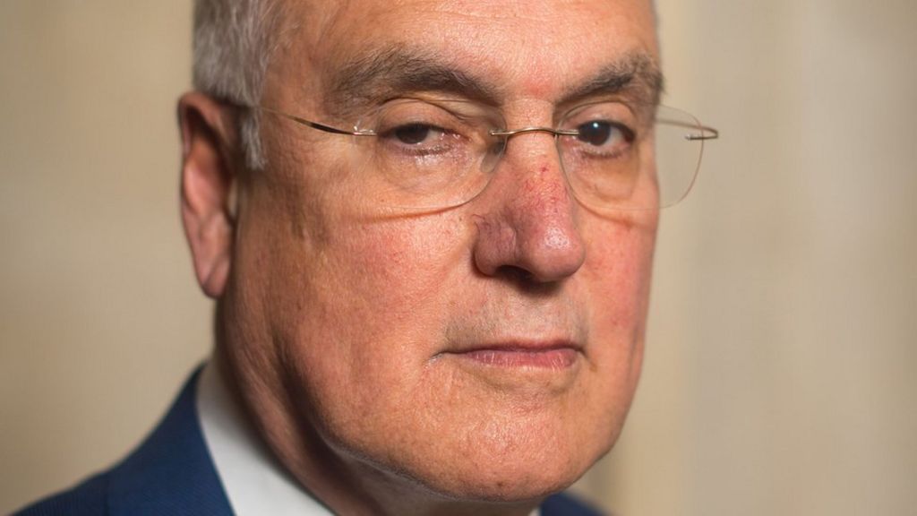 Ofsted hits out at academy boss pay