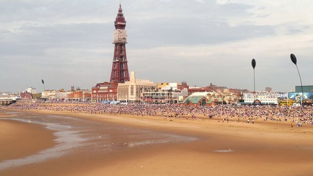 Blackpool hits back over smoking mums