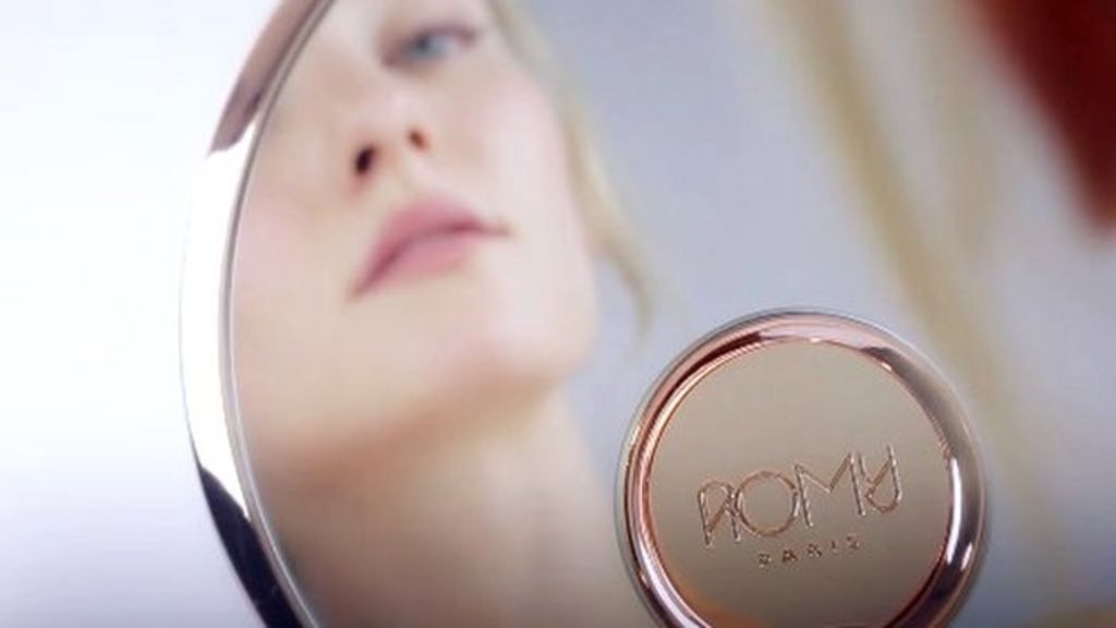 VIDEO: Machine mixes custom-made moisturiser