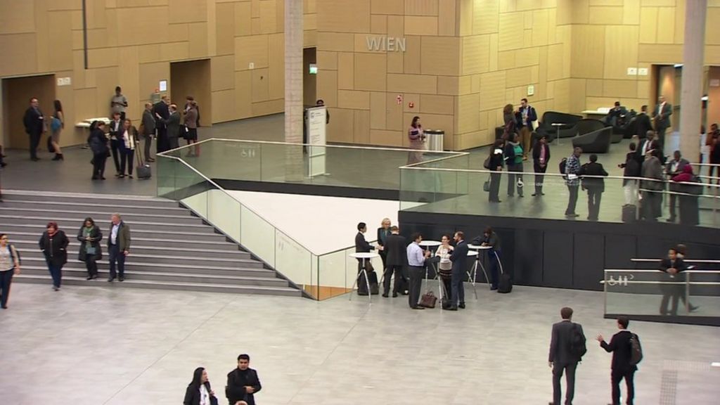 VIDEO: Inside Bonn climate change talks