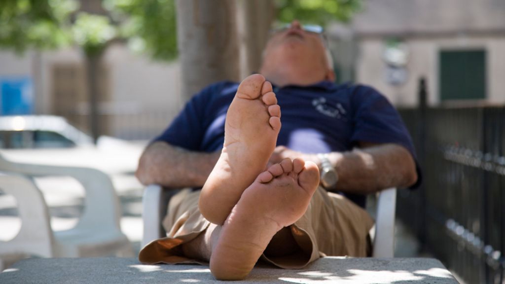 the-end-of-the-spanish-siesta-bbc-news