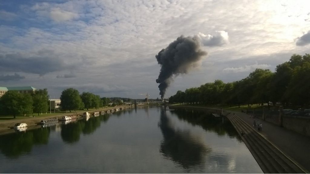 Boy charged with leisure centre arson