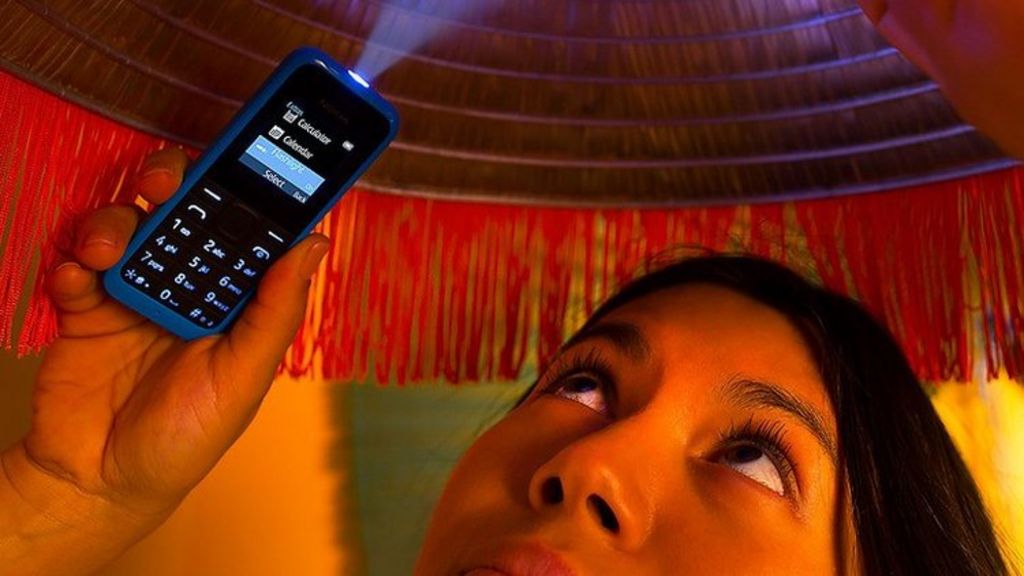 Microsoft dumps Nokia feature phones