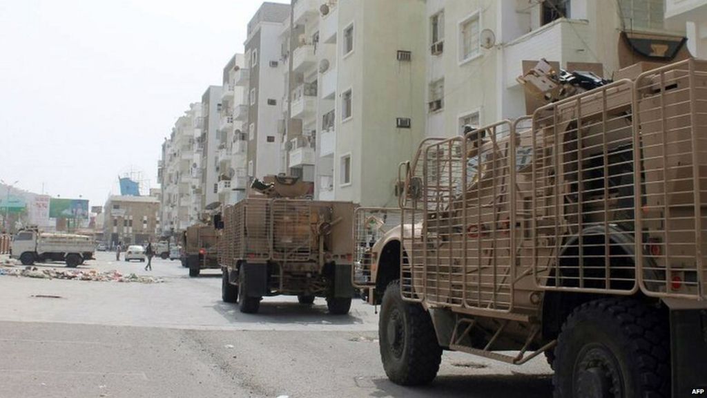 Hadi loyalists storm Yemen air base