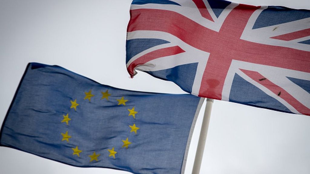 Post-Brexit trade deals 'to create 400000 jobs' - BBC News